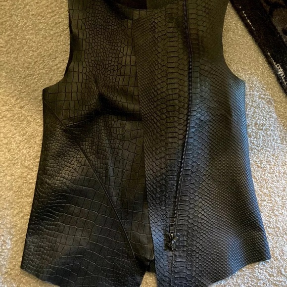 Kahlo Snakeskin embossed Leather Moto vest black S zip asymmetrical - Picture 2 of 7